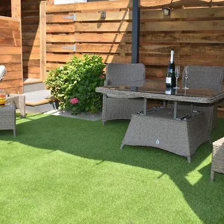 Pabell Pren Glamping - By Aberporth Beach Holidays Exterior photo